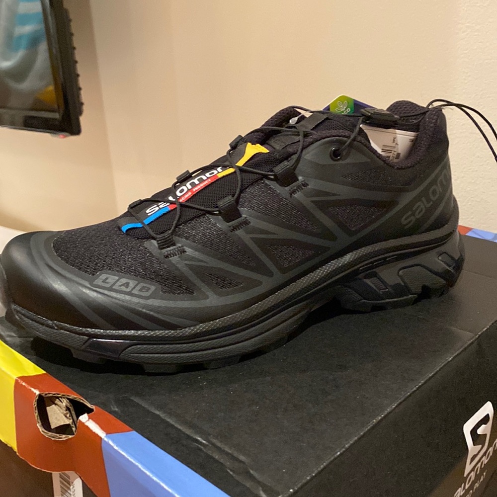 Salomon XT-6, New with tags, never worn.